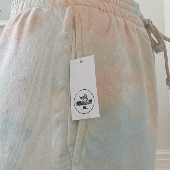 NWT Emory Park Lanie Tie Dye French Terry Shorts Peach Tie Dye - Picture 3 of 5